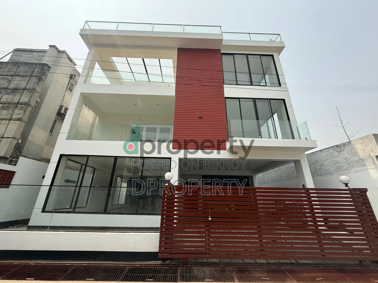 Brand New Luxurious Independent Triplex House Rent at Nikunja in Uttara