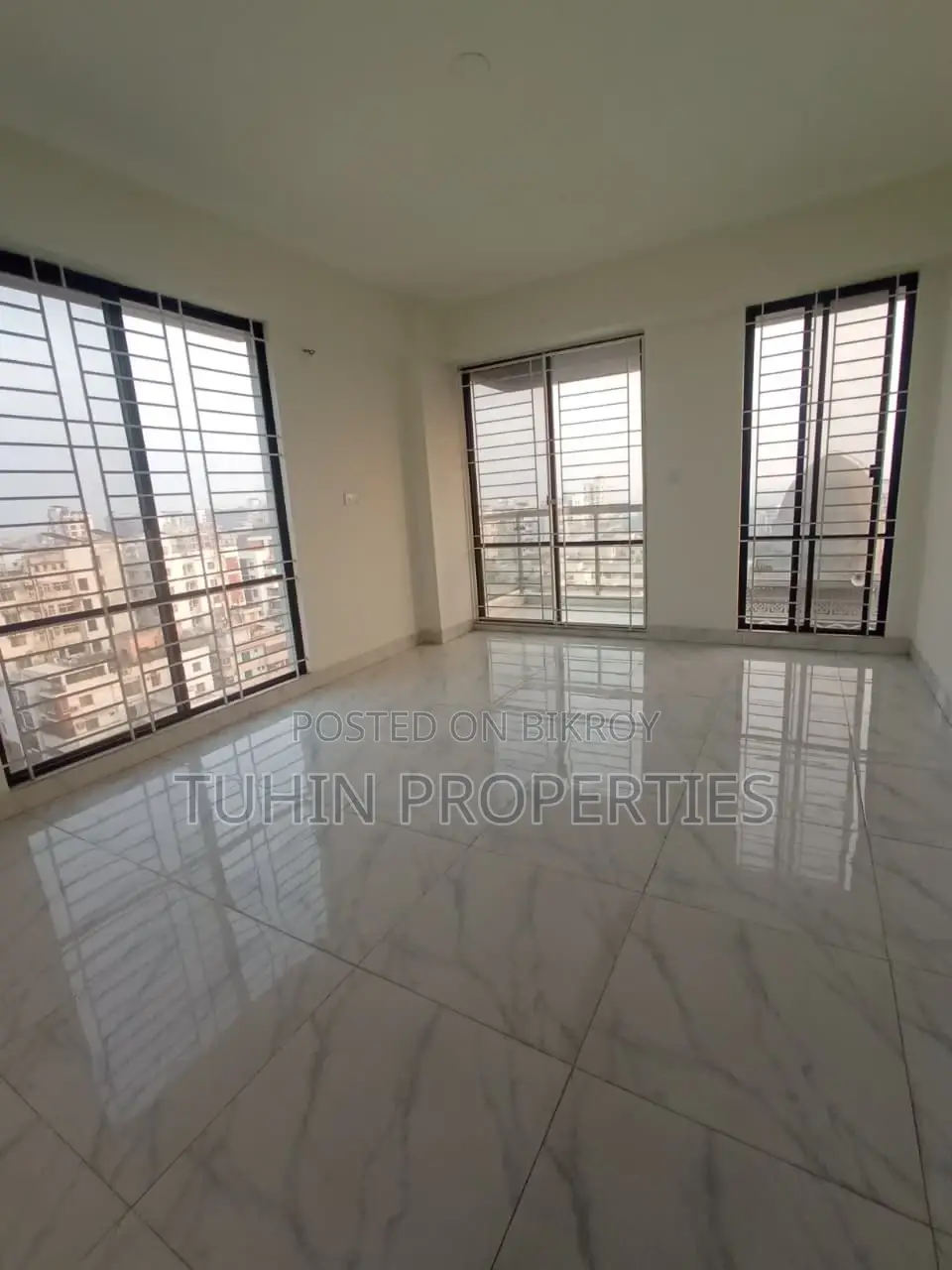 Short Time Used Ready South Facing 2500 Sft Flat Sale at Sector-3 in Uttara