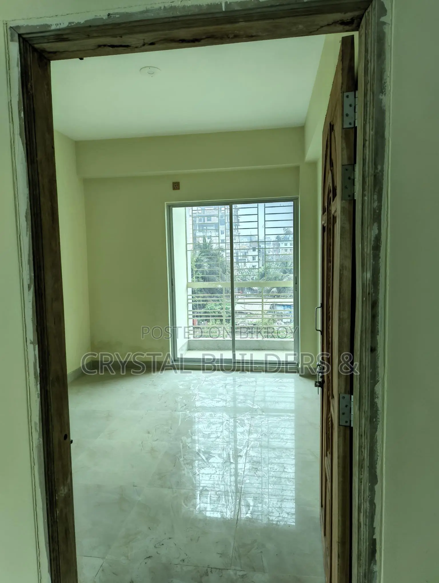 4-bedroom, completely new, ready-to-move-in flat for sale in Banasree in Banasree