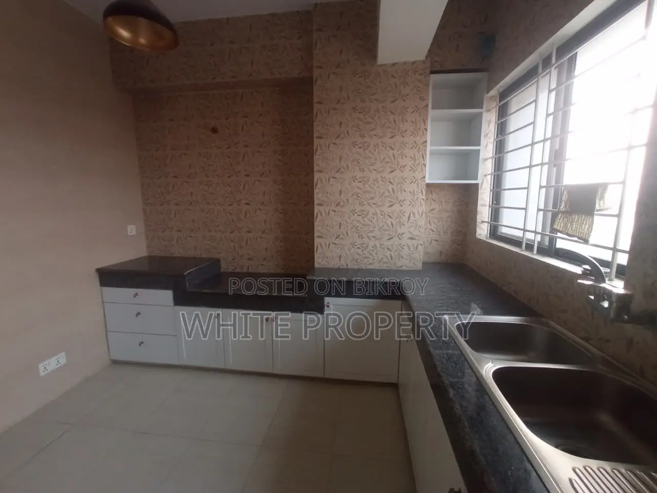 Apartment Sale Uttara sec 3, Road 18 in Uttara