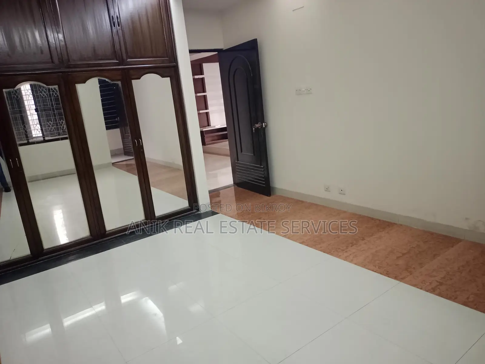 Good Quality 3 Bedroom Un Farnised Flat Rent At Gulshan 2 in Gulshan