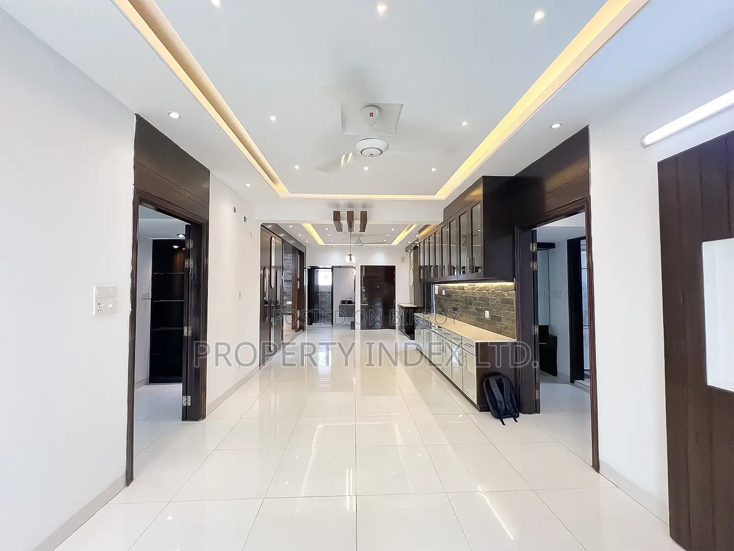 2530 Sqft Corner Luxury Apartment for Sale – Sector 7 in Basundhara