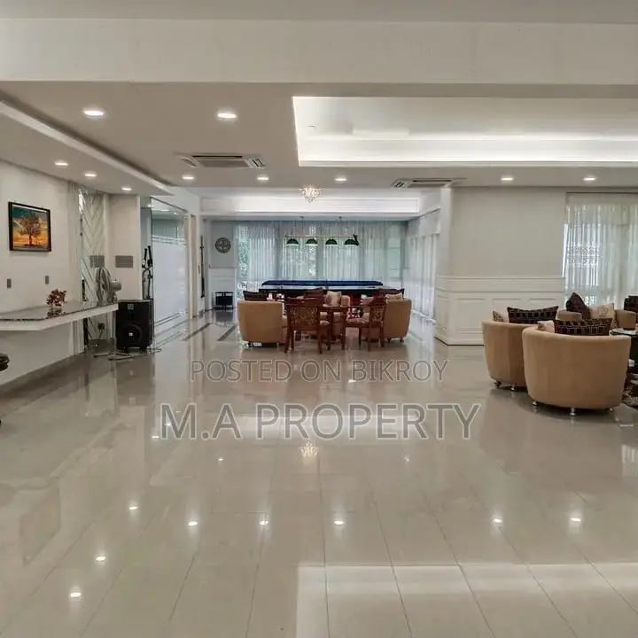 Luxury 5-Bed 6500sqft Fully Furnish Apartment Rent in Gulshan in Gulshan