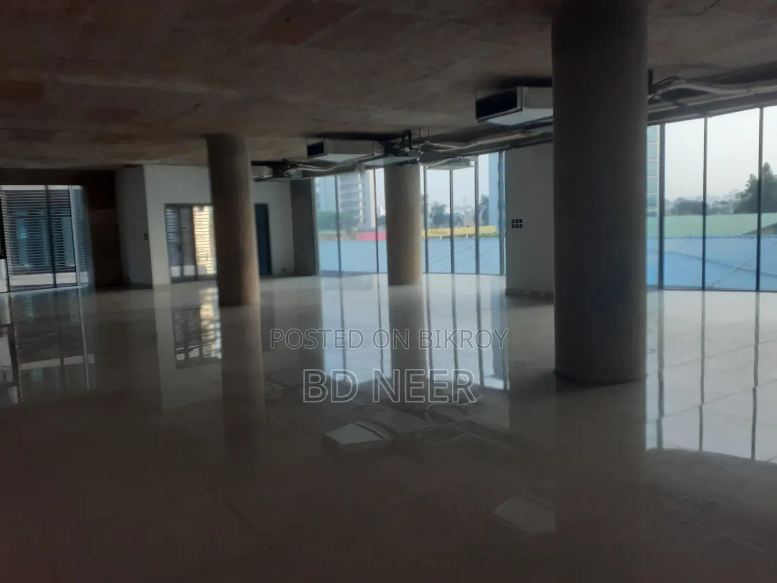 Fully Commercial 6000 SqFt Open Space Rent in Banani in Banani