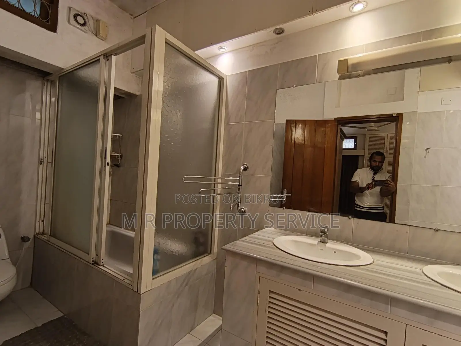 Independent House Rent At North Gulshan-2 in Gulshan