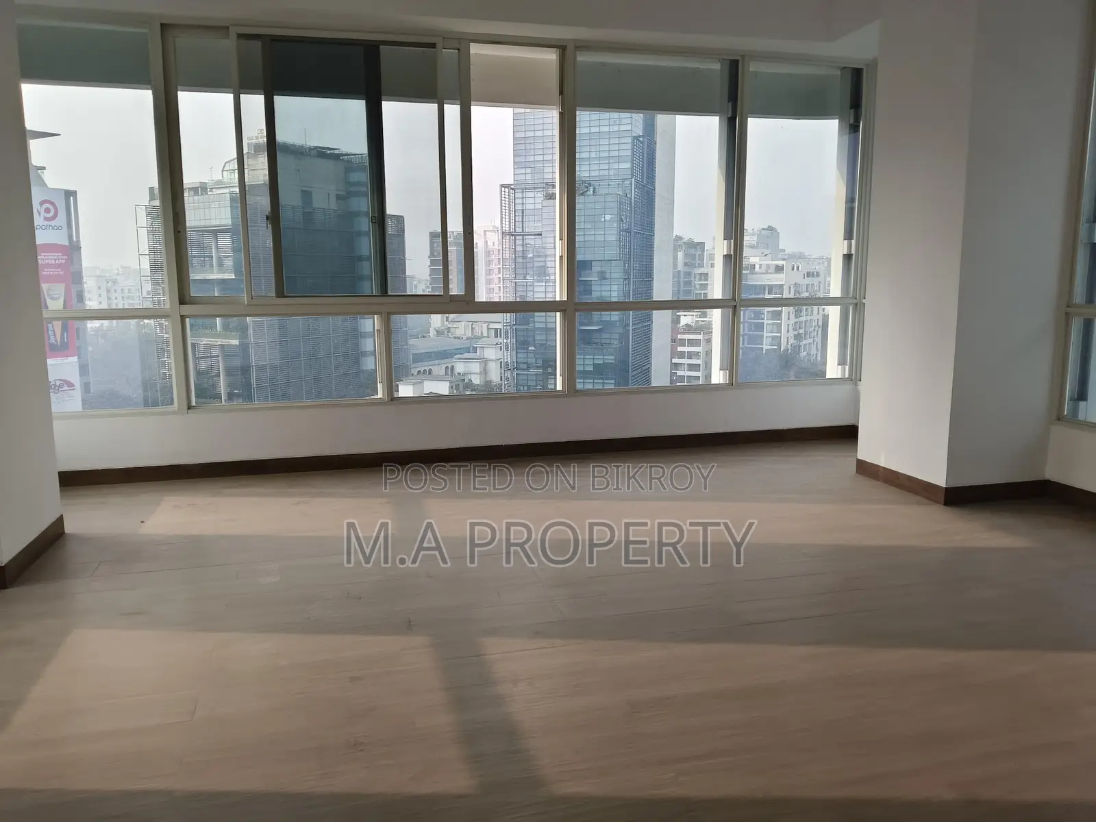 Rent New Luxurious Decorated 4-Bed, 7500sqft, 2-Carpark in Gulshan