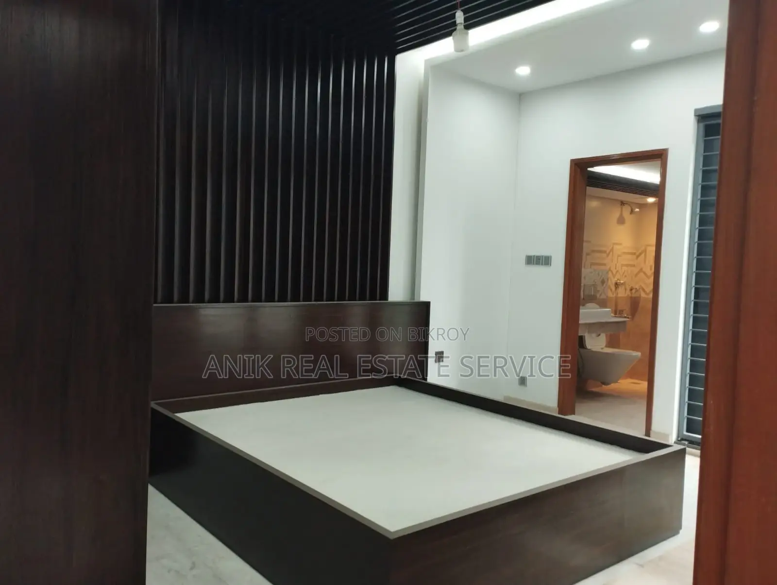 Good Quality 3 Bedroom Unfurnished Flat Rent At Gulshan 1 in Gulshan