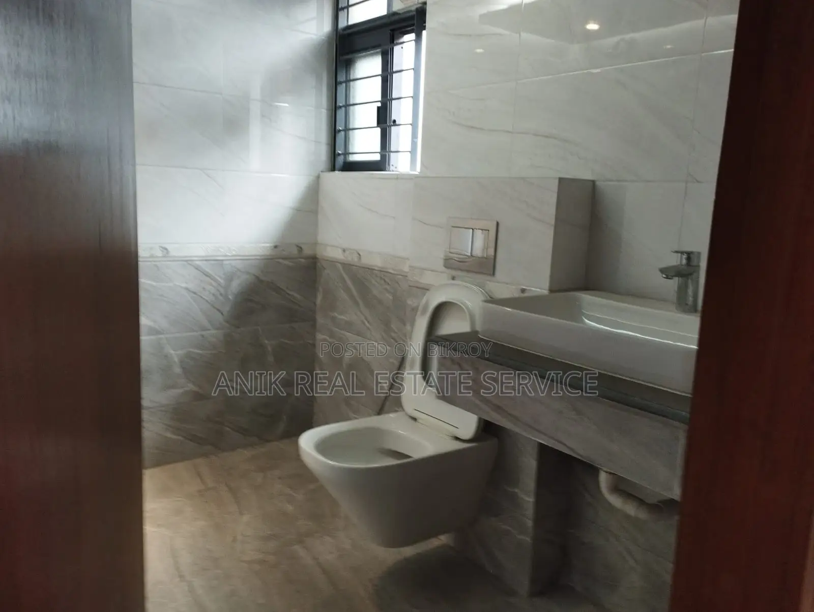 Good Quality 3 Bedroom Unfurnished Flat Rent At Gulshan 1 in Gulshan