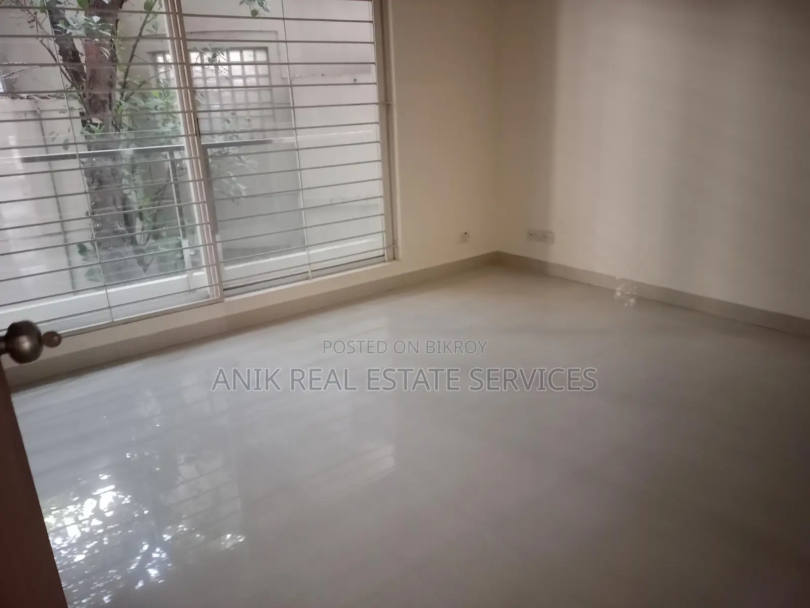 Good Quality 3 Bedroom Un Farnised Flat Rent In Gulshan in Gulshan