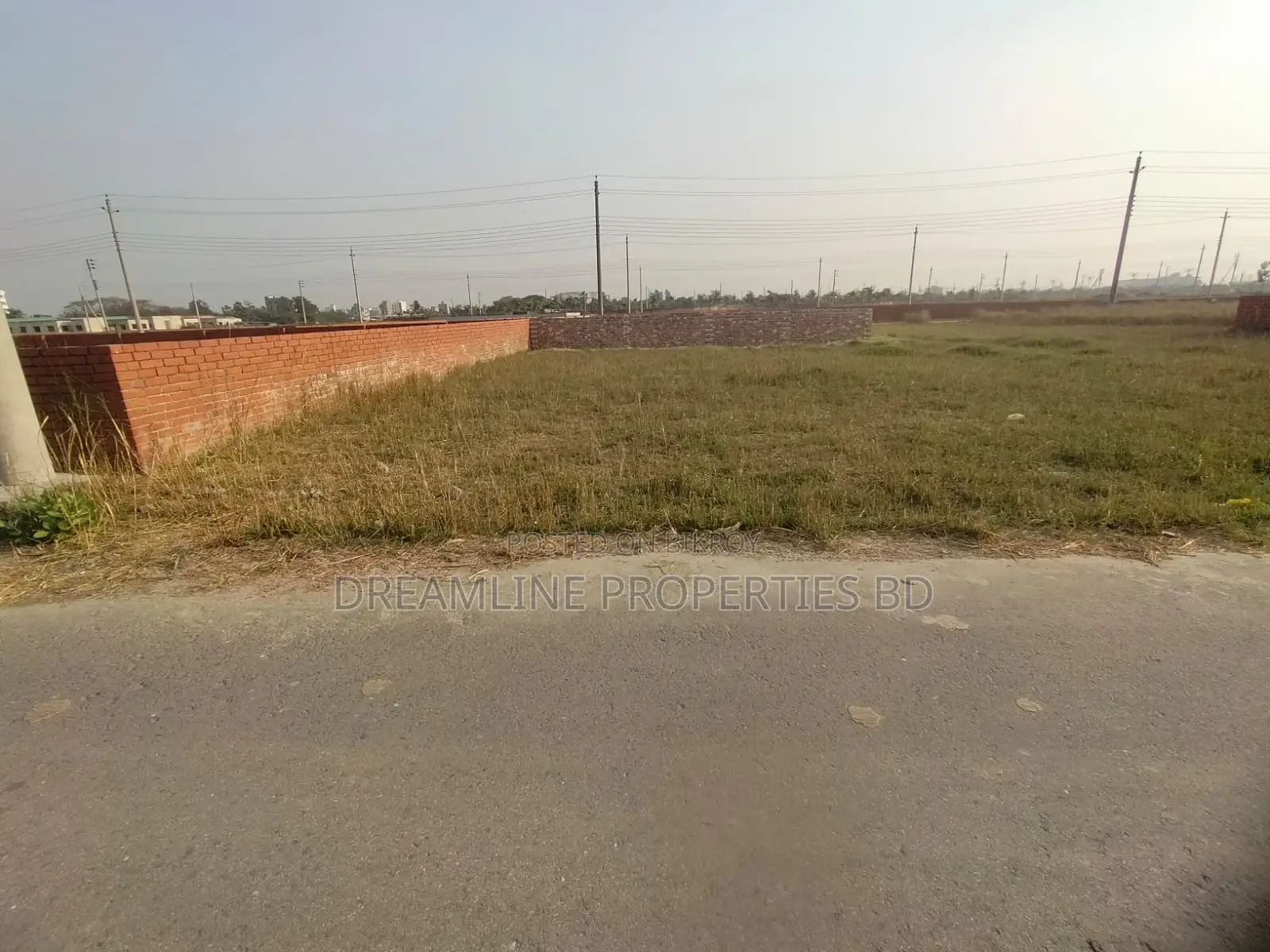 3 Katha Plot Urgent Sale In Bashundhara R/A in Basundhara