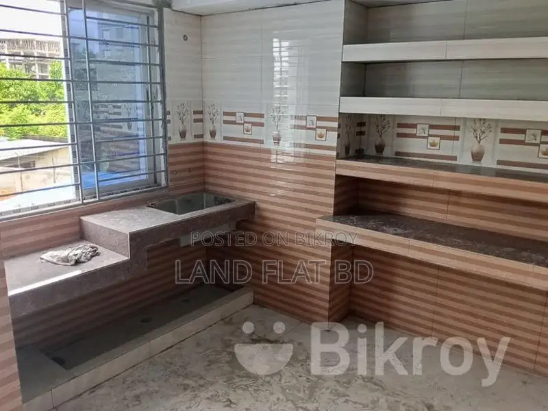 South-facing ready flat with parking on Bosila Tower Road, 1500 sq ft in Mohammadpur