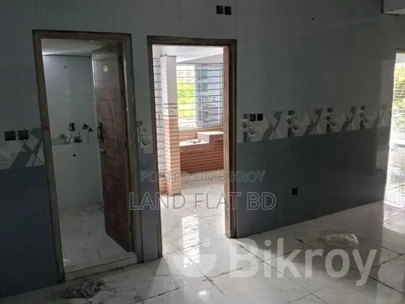 South-facing ready flat with parking on Bosila Tower Road, 1500 sq ft in Mohammadpur