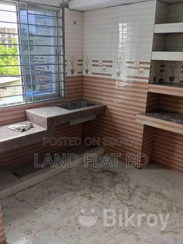 South-facing ready flat with parking on Bosila Tower Road, 1500 sq ft in Mohammadpur