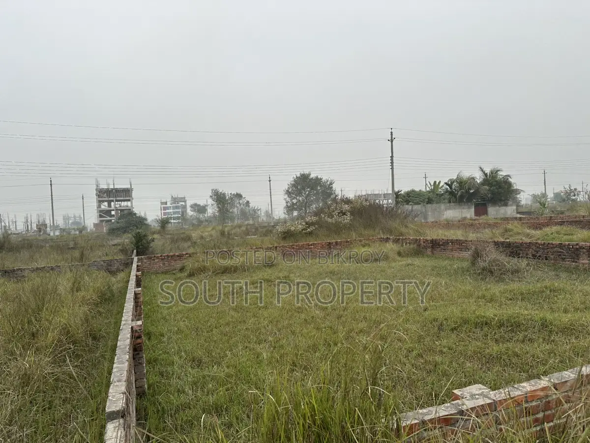 Block-N || corner south face plot 10 katha in Basundhara