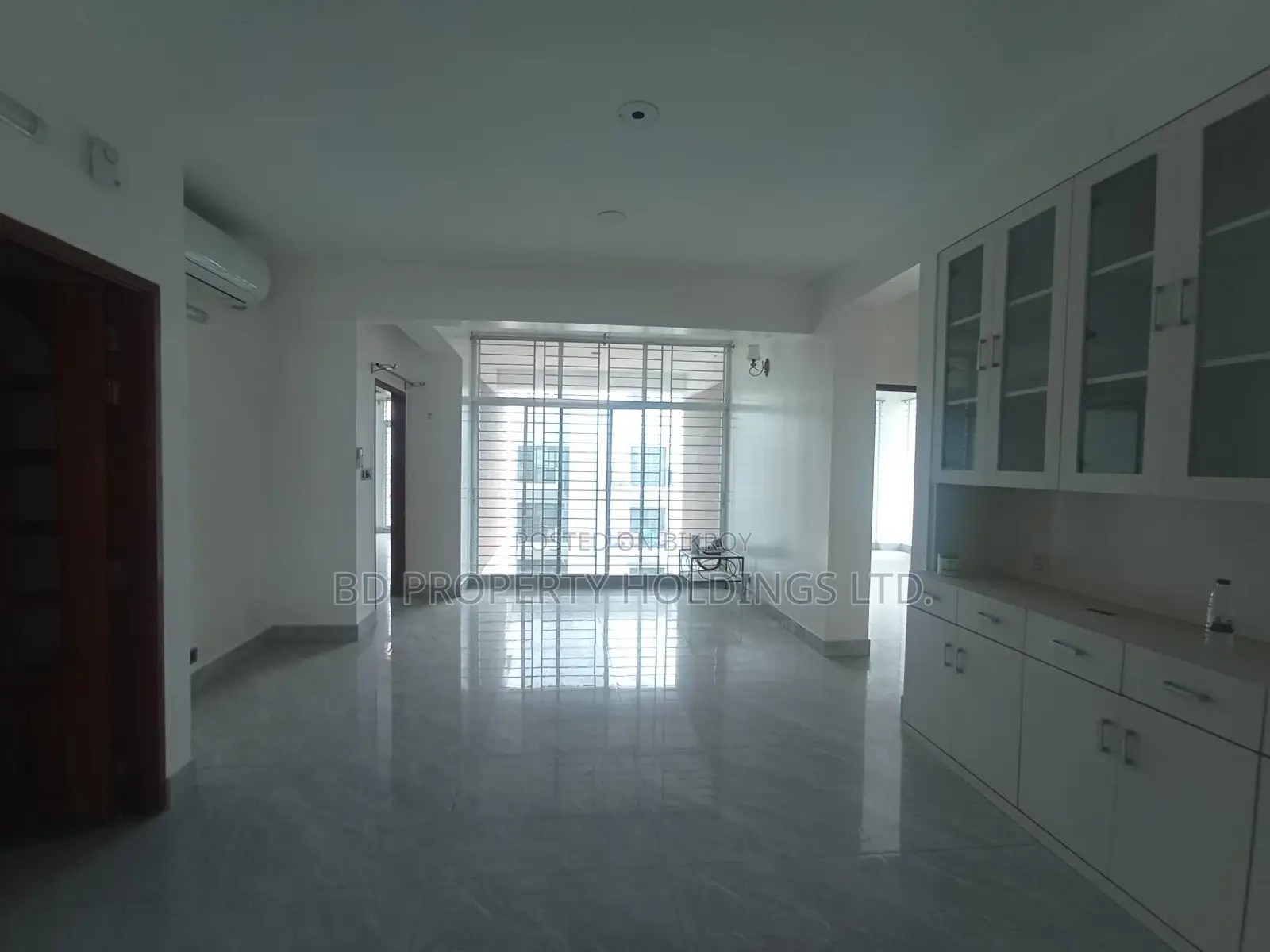 4bdrm Apartment in Basundhara for rent in Basundhara