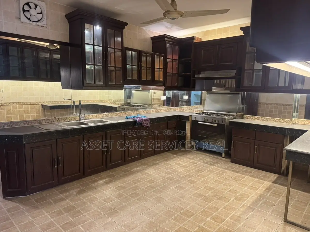 Exclusive Residential complex North Gulshan-2 in Gulshan