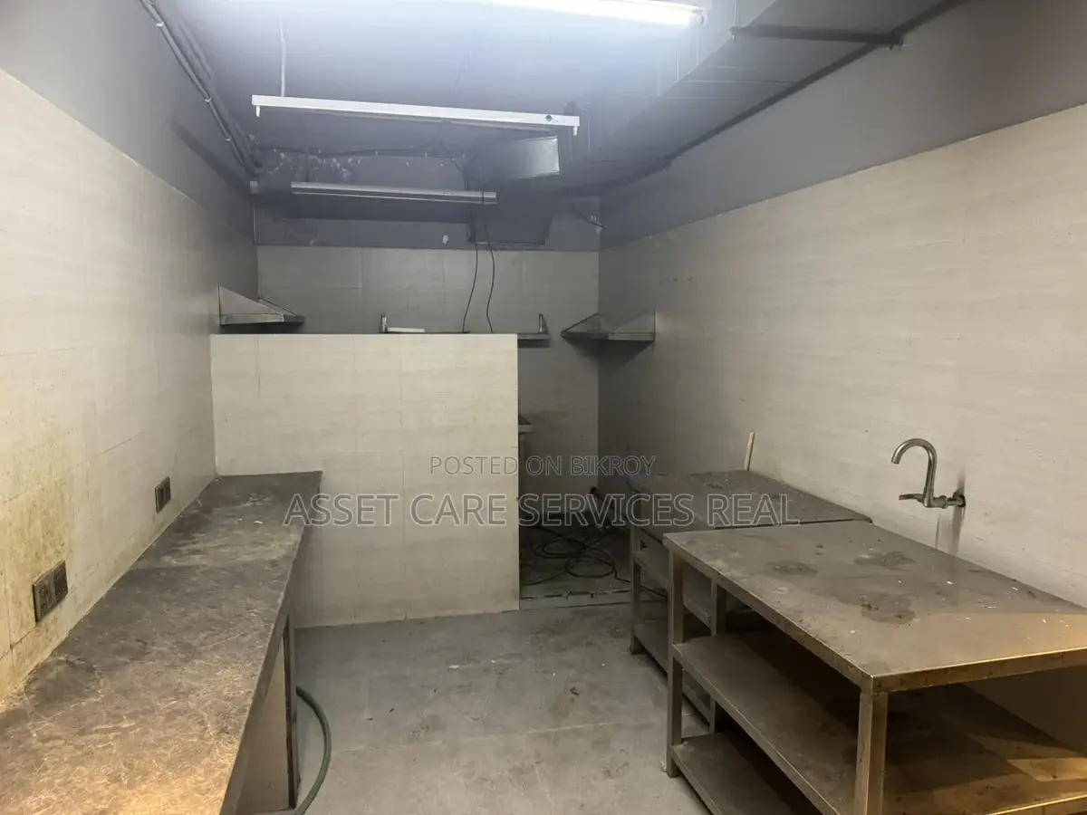 Commercial Fully Furnished Restaurant Rent Gulshan Avenue in Gulshan