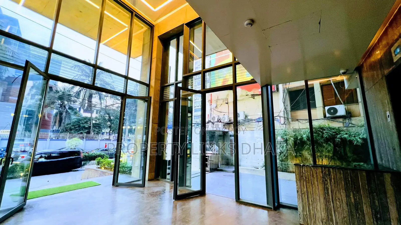 3300 sqft commercial luxury space rent in Gulshan avenue in Gulshan
