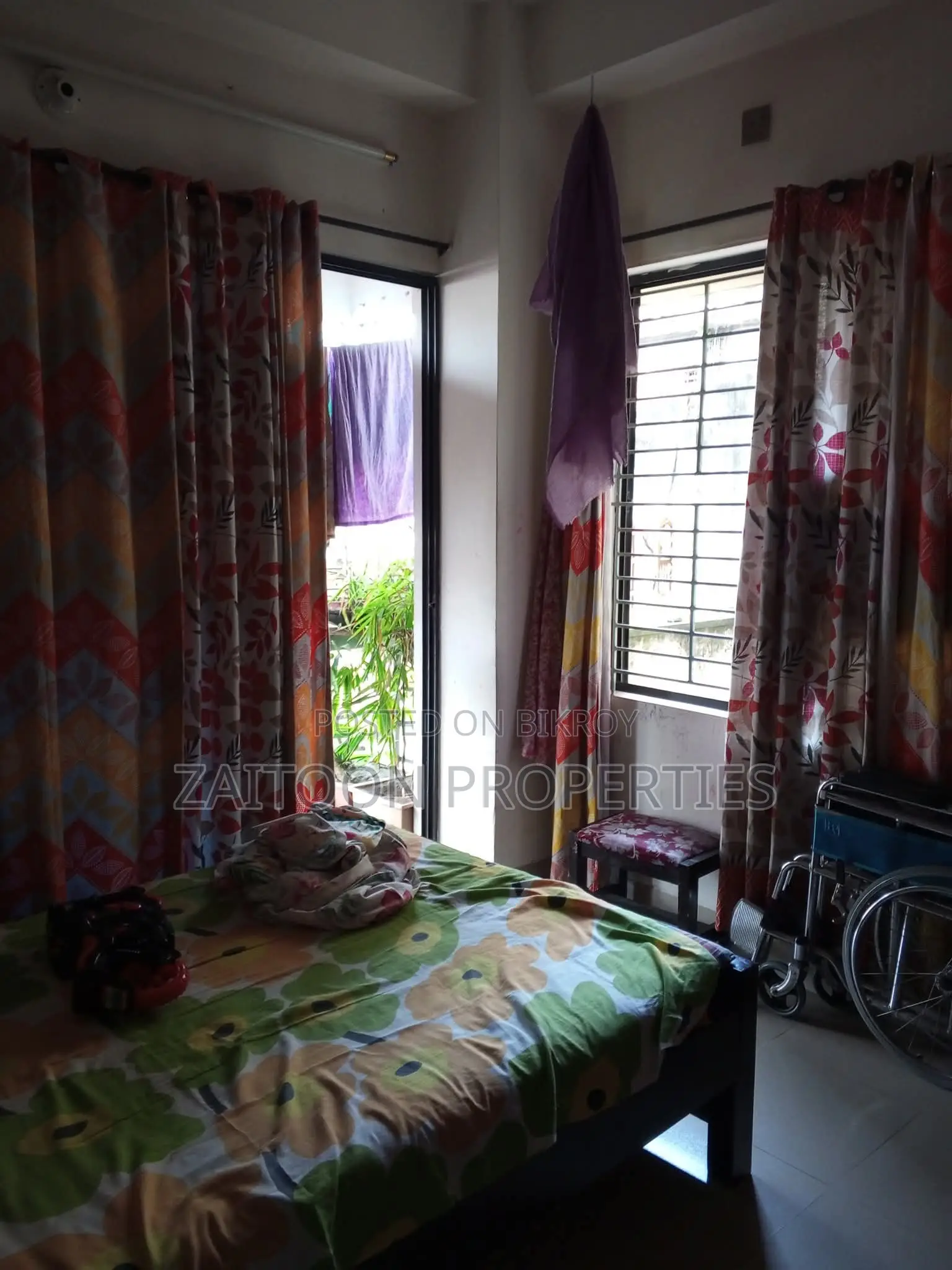 Attractive Corner Flat with 4 Balconies for Sale in Mohammadpur