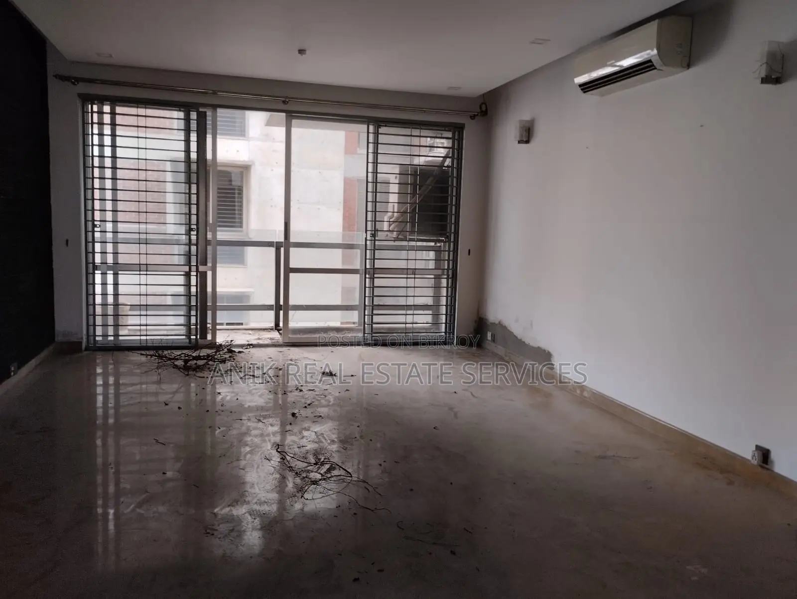 Good Quality 4000 Sft Semi Farnised Flat Rent At Gulshan North in Gulshan
