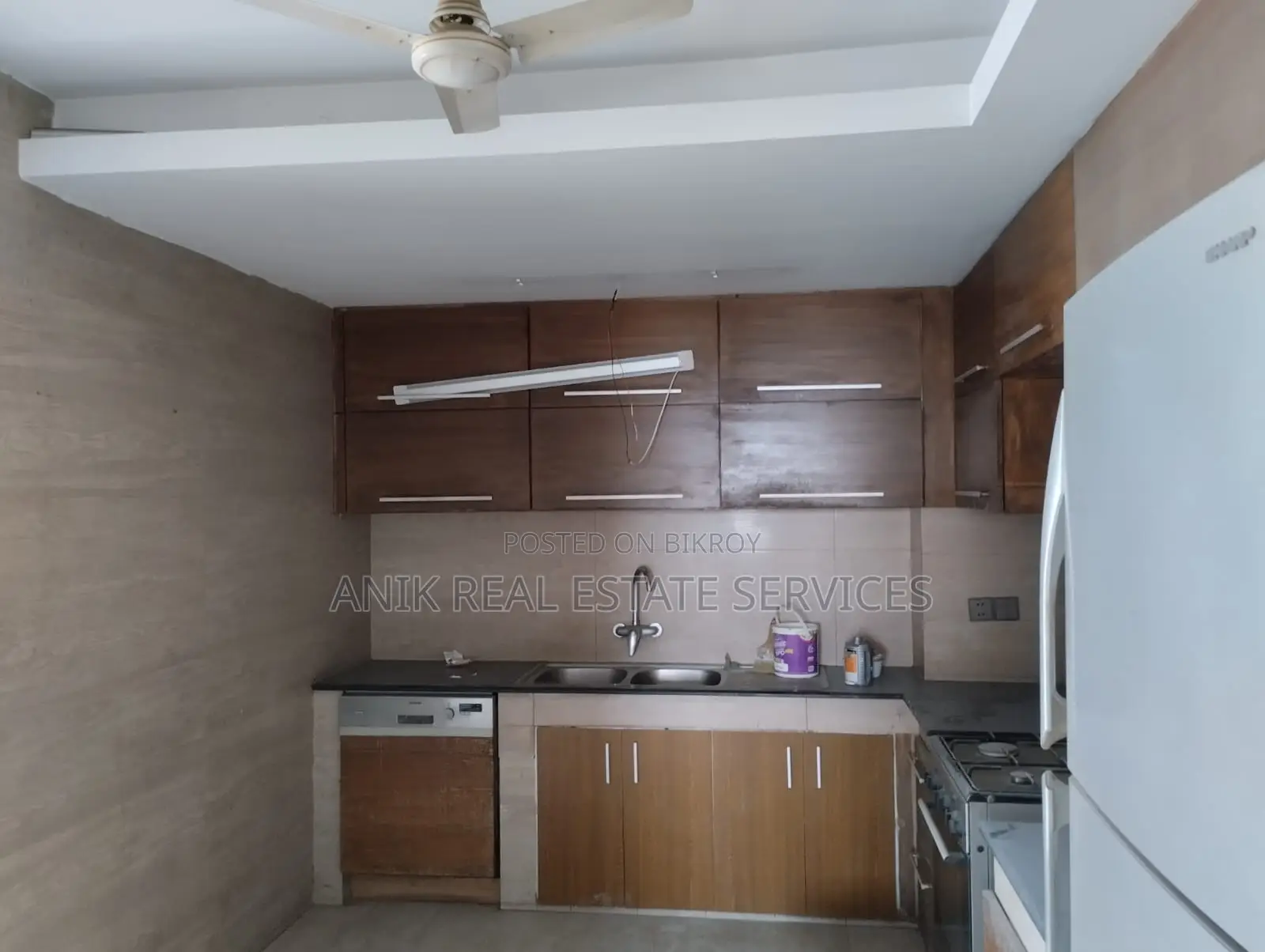 Good Quality 4000 Sft Semi Farnised Flat Rent At Gulshan North in Gulshan