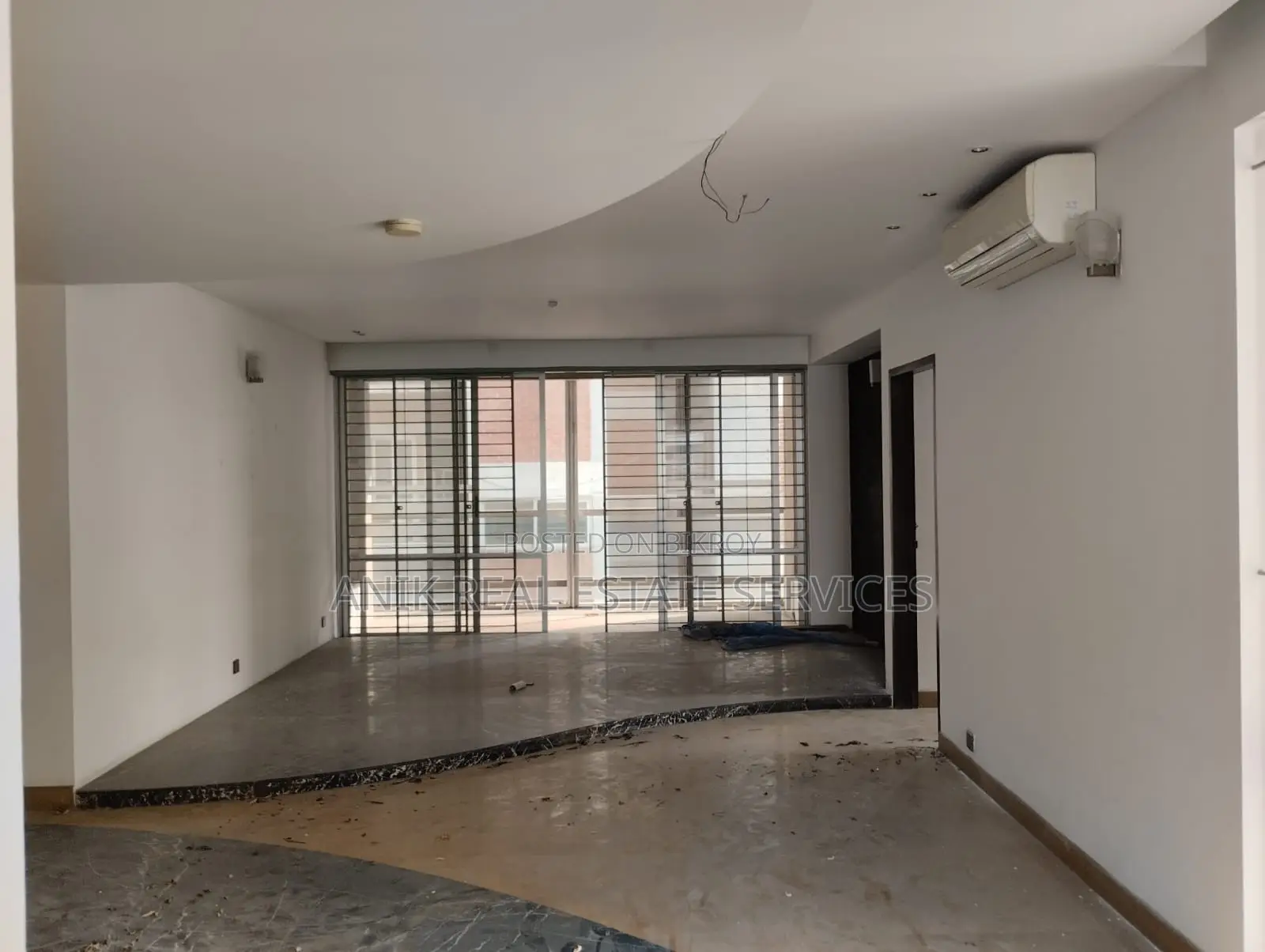 Good Quality 4000 Sft Semi Farnised Flat Rent At Gulshan North in Gulshan