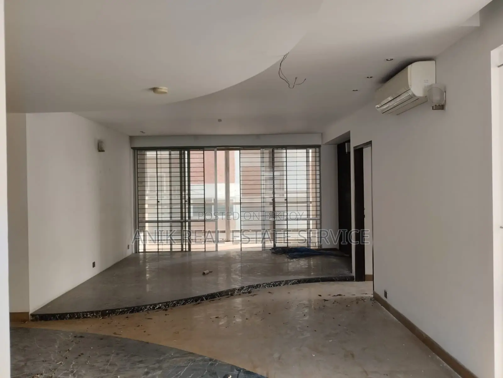 Good Quality 4000 Sft Semi Farnised Flat Rent At Gulshan North in Gulshan
