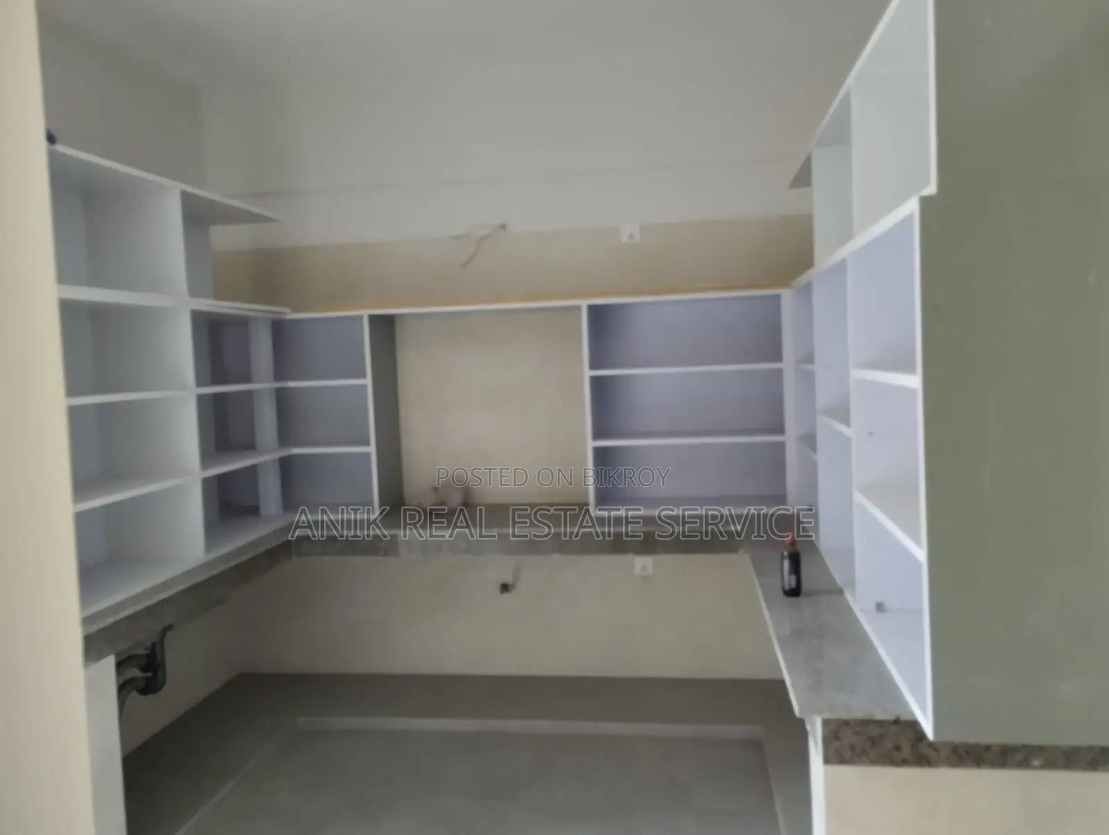 New Good Quality 3 Bedroom Un Farnised Flat Rent At Banani North in Banani