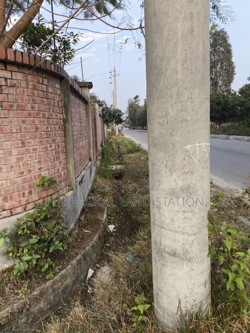 Near 300Ft road sector:11, East-North corner 3 katha plot sale in Purbachal in Purbachal