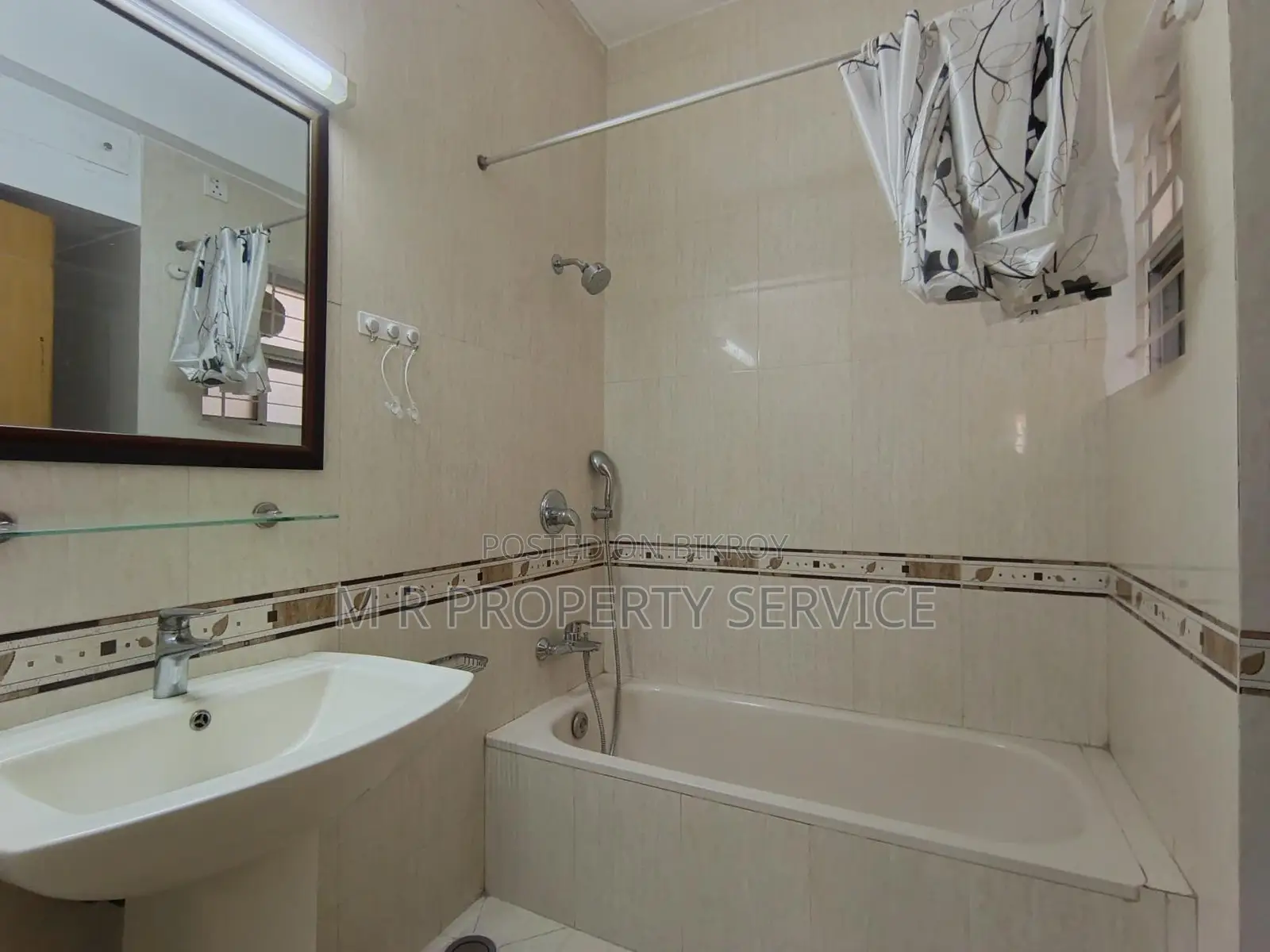 3 Bed Fully Furnished Apartment Rent Gulshan in Gulshan