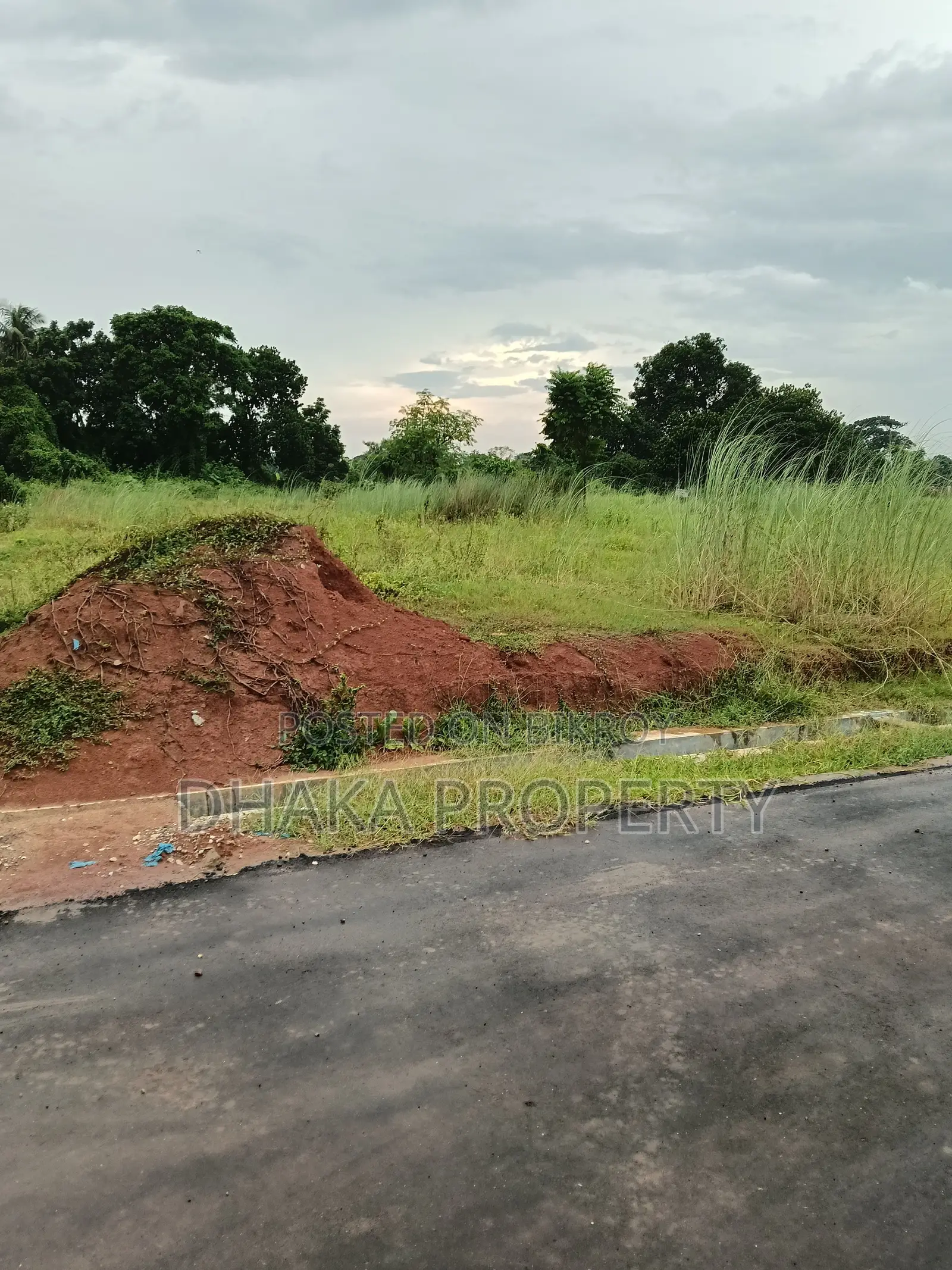 Nearby 300ft 3 Katha East at Sector- 15 in Purbachal
