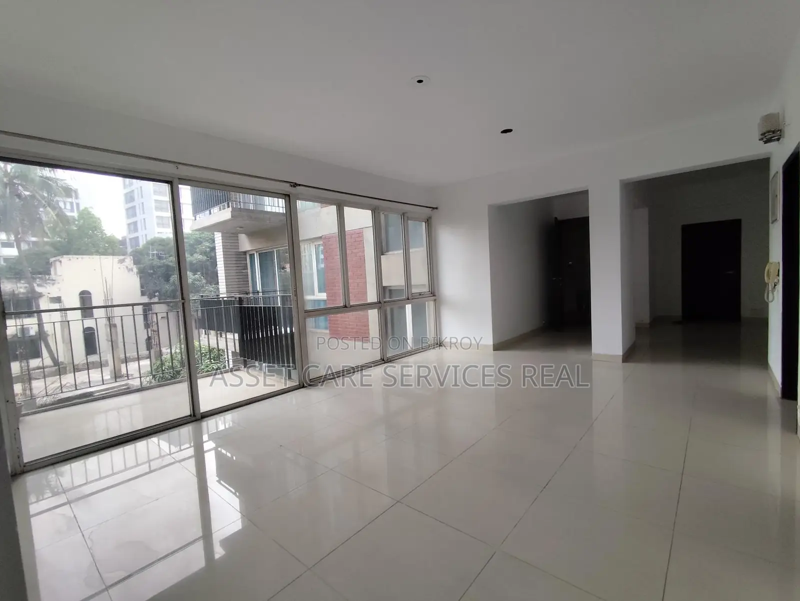 3Bed Un-Furnished Exclusive Apartment Rent In Baridhara Diplomatic Zone in Baridhara