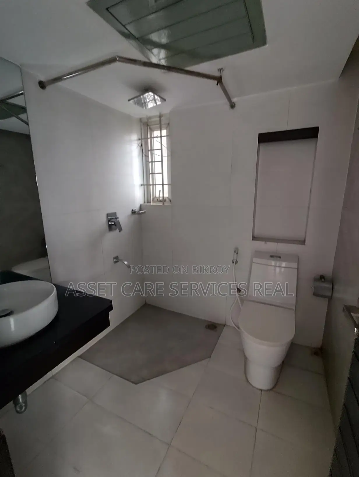 3Bed Un-Furnished Exclusive Apartment Rent In Baridhara Diplomatic Zone in Baridhara