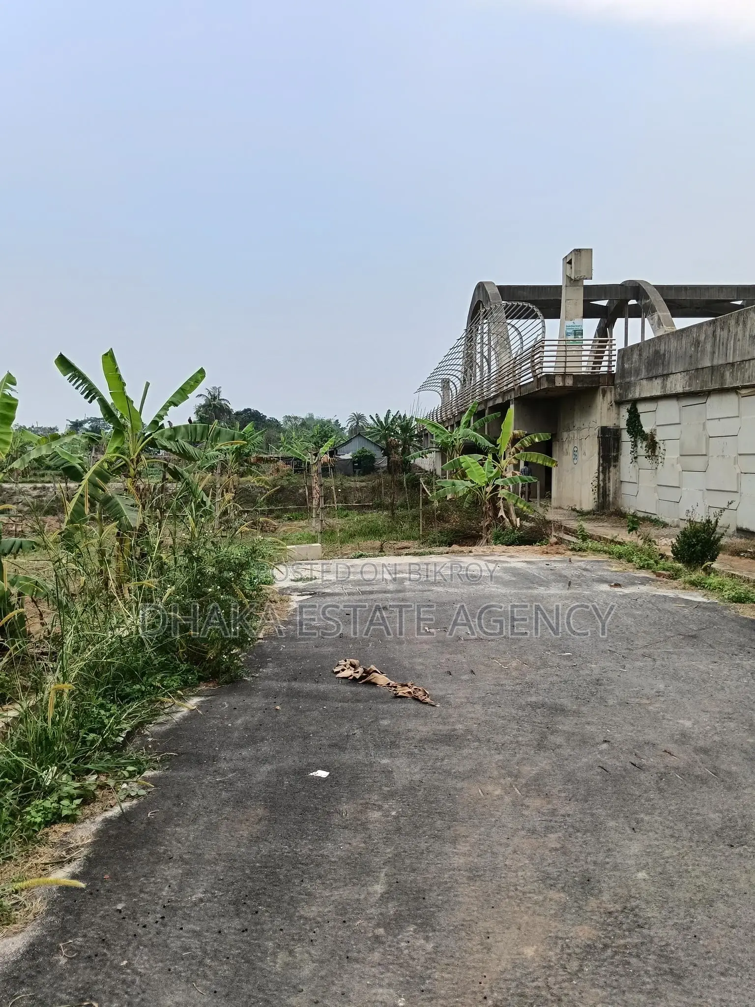 Sector 9, 5 Katha plot for sale at the lowest price near 300 Feet Road. in Purbachal