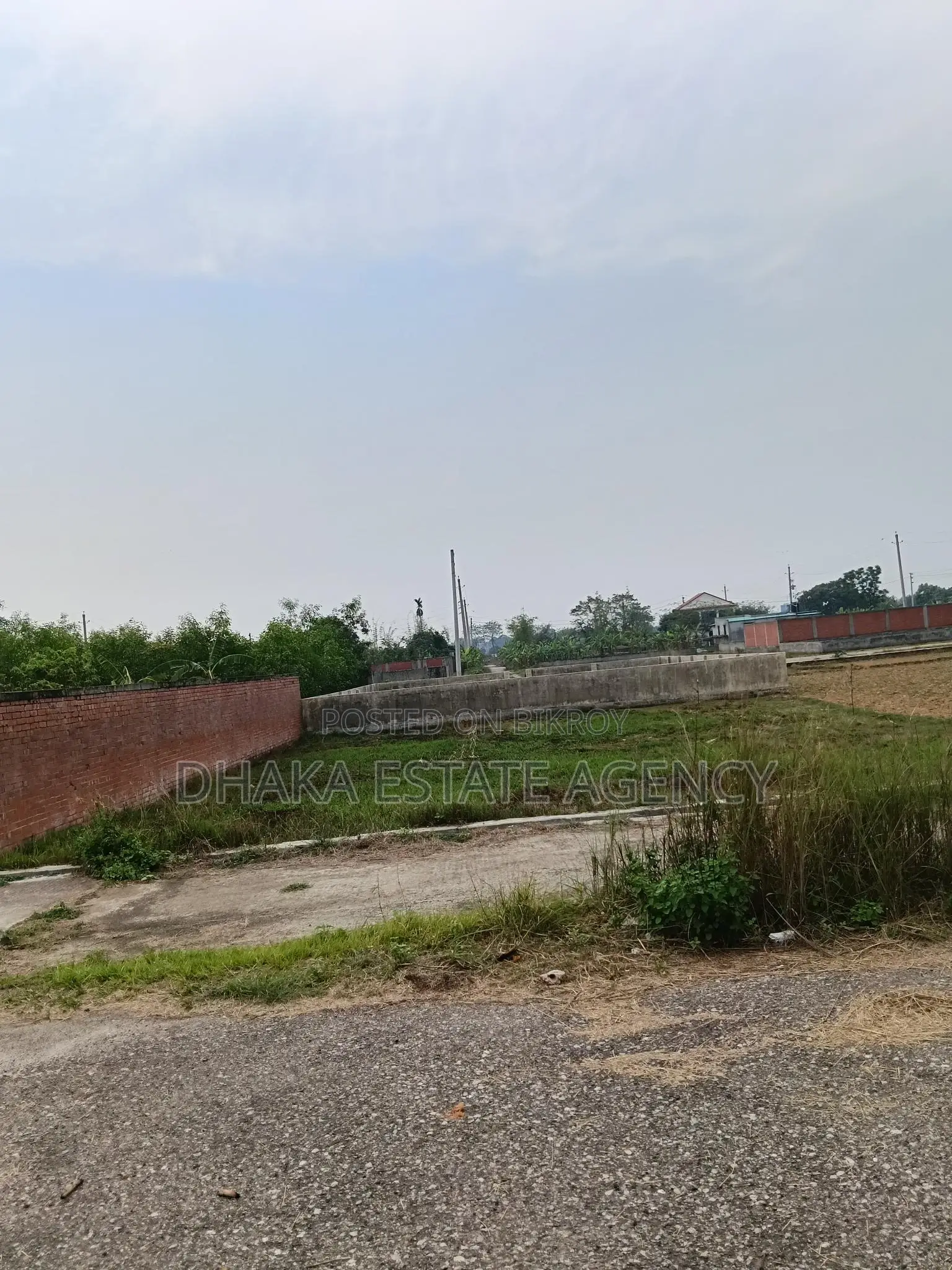 Sector 9, 5 Katha plot for sale at the lowest price near 300 Feet Road. in Purbachal