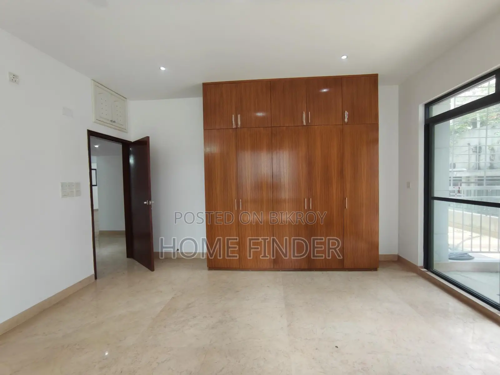 4000 Sqft 4 Bed+3 Car Parking Apartment For Rent In Gulshan 2 in Gulshan