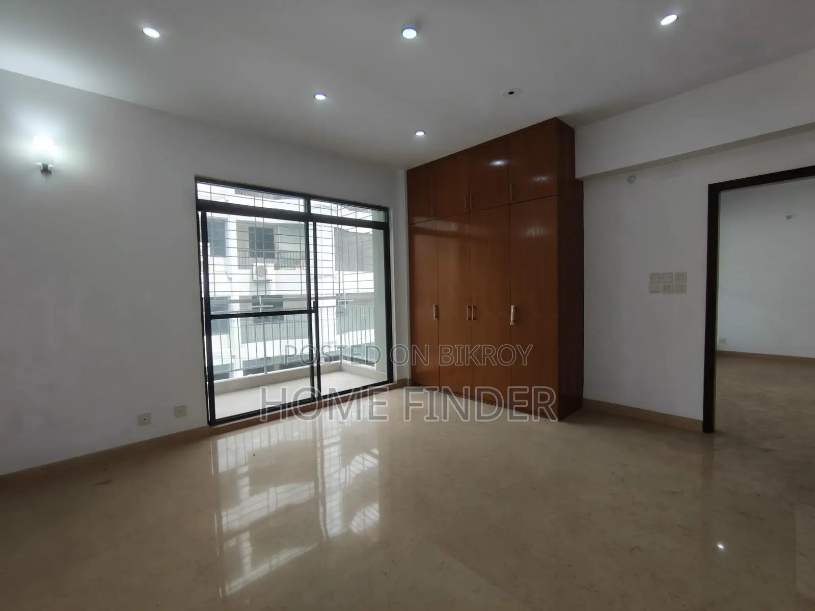 4000 Sqft 4 Bed+3 Car Parking Apartment For Rent In Gulshan 2 in Gulshan