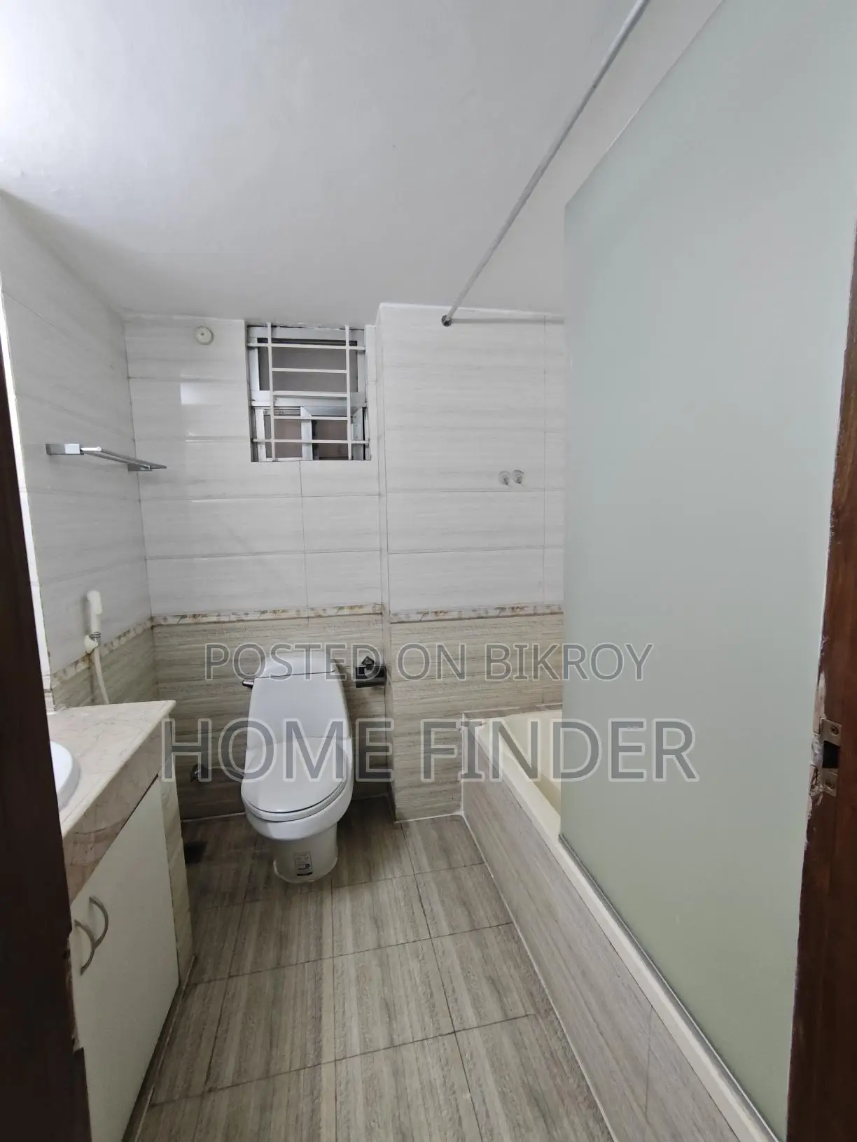 4 Bed 3550 Sqft Un-Furnished Apartment For Rent In Gulshan 2 in Gulshan