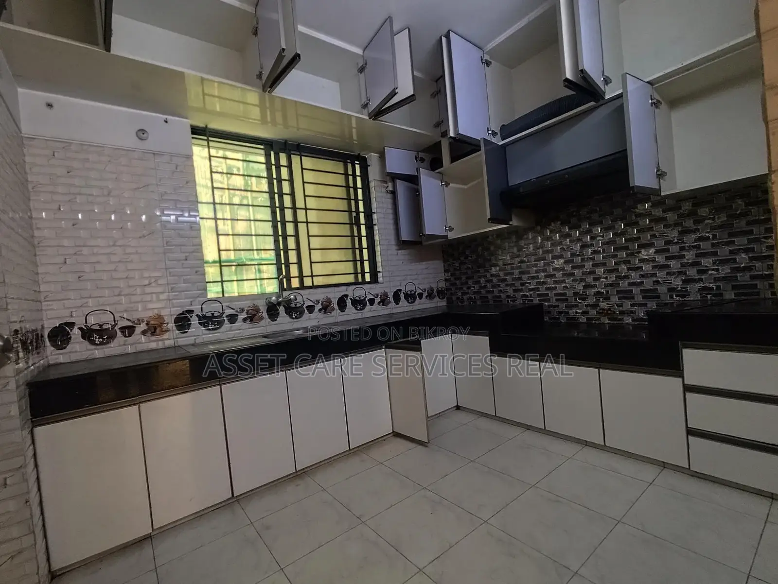 3-Bed Un-Furnished Exclusive Apartment for Rent in North Banani in Banani