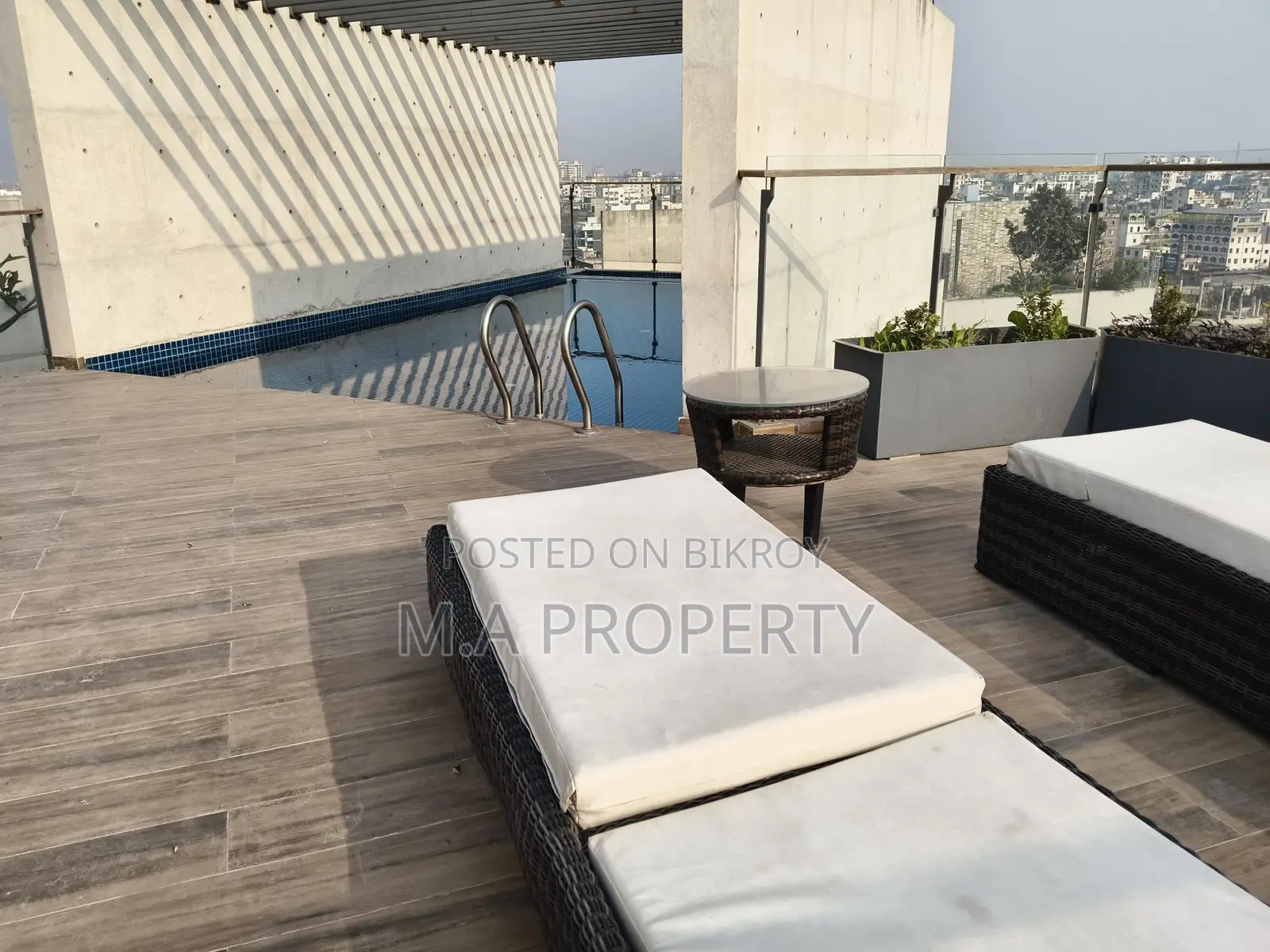 Rent Apt 4-Bed 2-Carpark 5th floor Gulshan North in Gulshan
