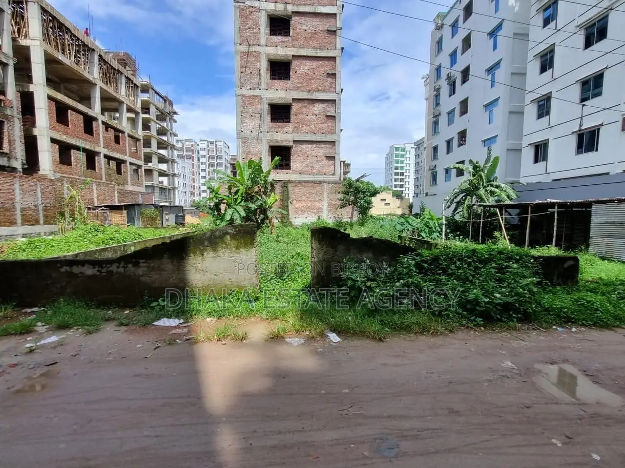 CORNER 2.50 KATHA D.I.T PROJECT MERUL BADDA in Badda