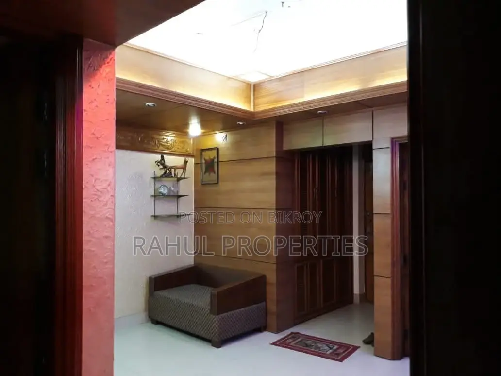 Urgent Used Flat Sale in Bashundhara R/A in Basundhara