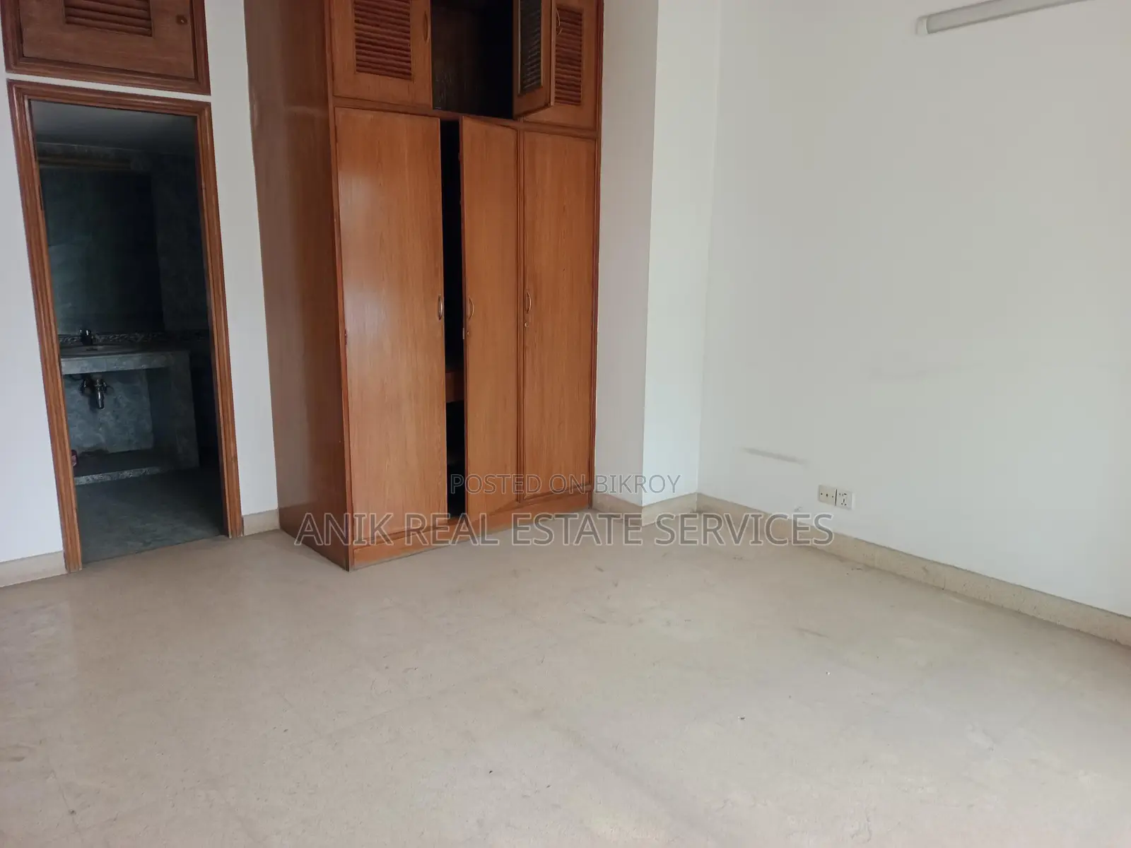 Good Quality 3 Bedroom Un Farnised Flat Rent At Gulshan 2 in Gulshan