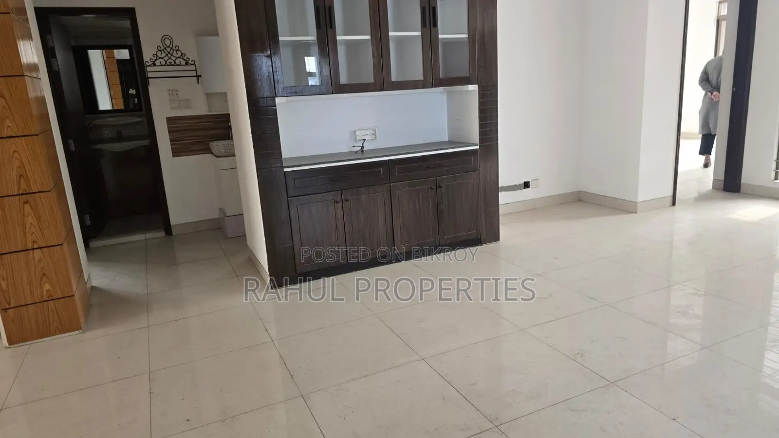 Apartment For Sale In Bashundhara R/A-2250 Sqft in Basundhara