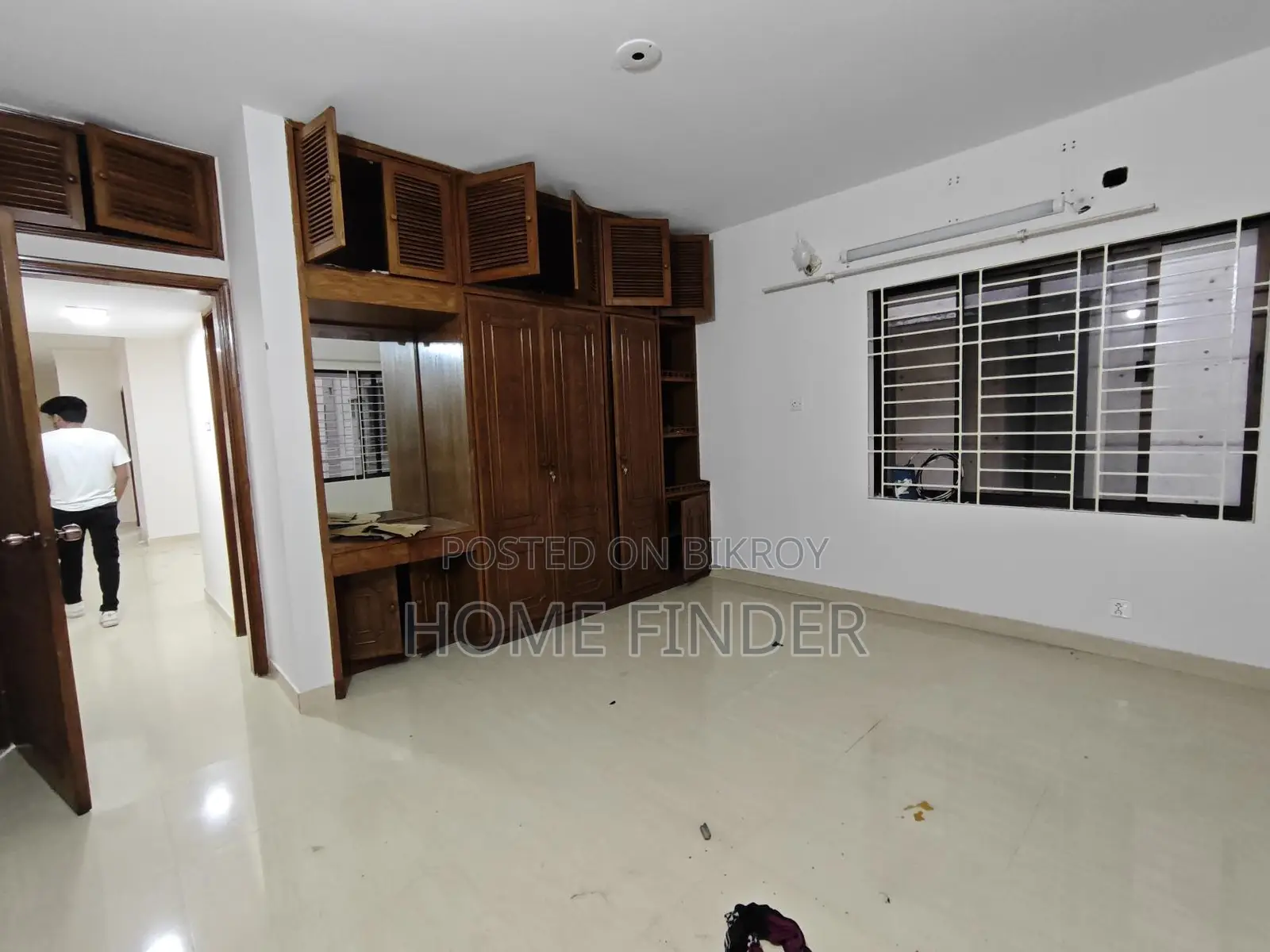 2550 Sqft 3 Bed Un-Furnished Apartment For Rent In Gulshan 2 in Gulshan
