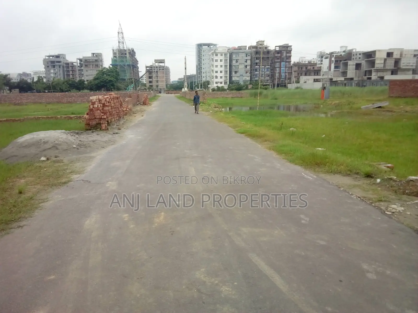 3-Katha South-Facing Plot Sale in N-Block near Bazar Protidin in Basundhara