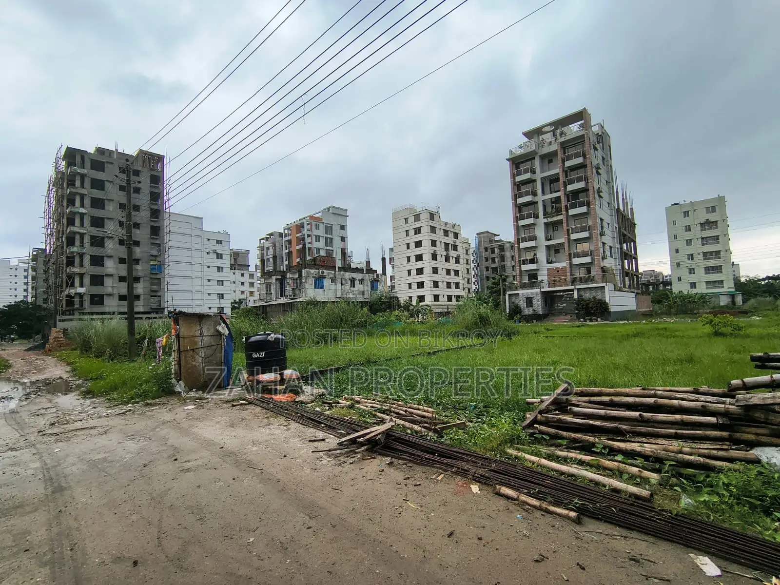 L Block 3 katha south face plot for sale in Basundhara