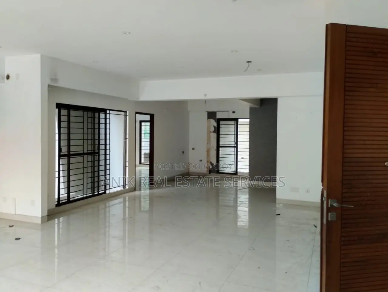 Brand New 2200 Sft Office Space Rent At Banani in Banani