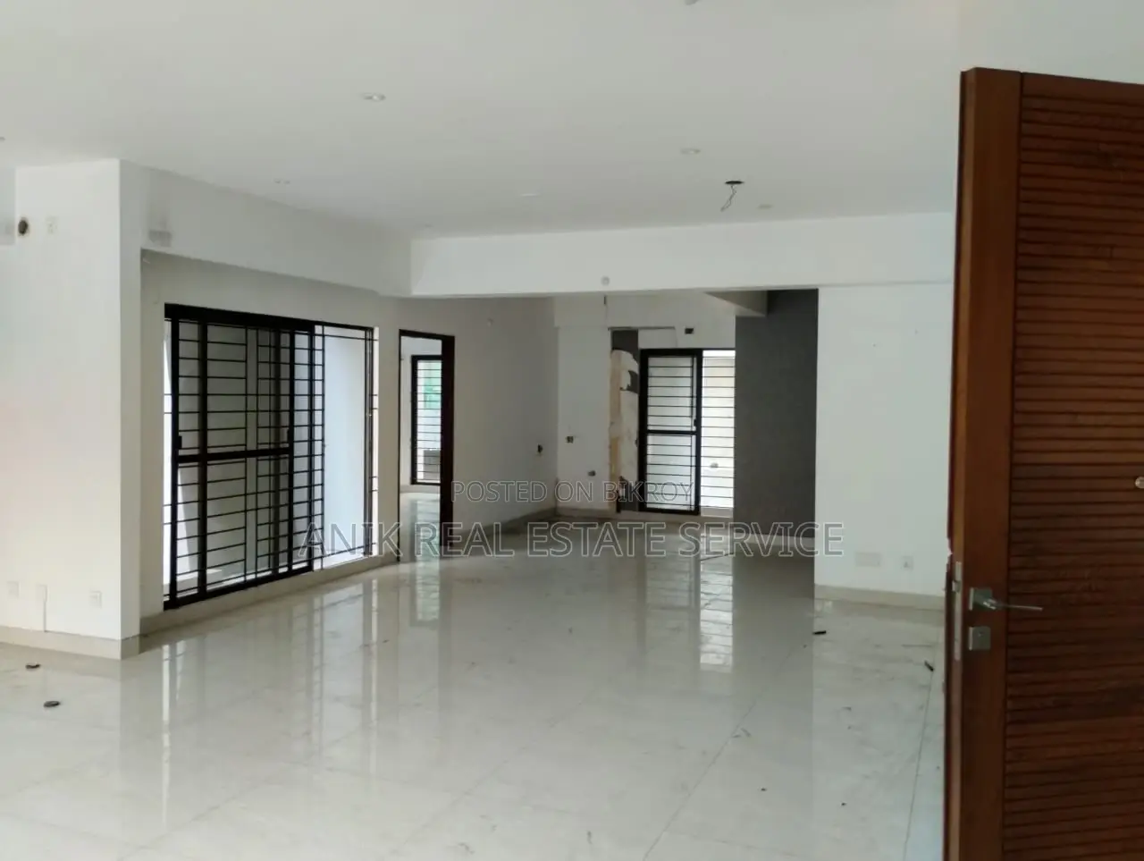 Brand New 2200 Sft Office Space Rent At Banani in Banani
