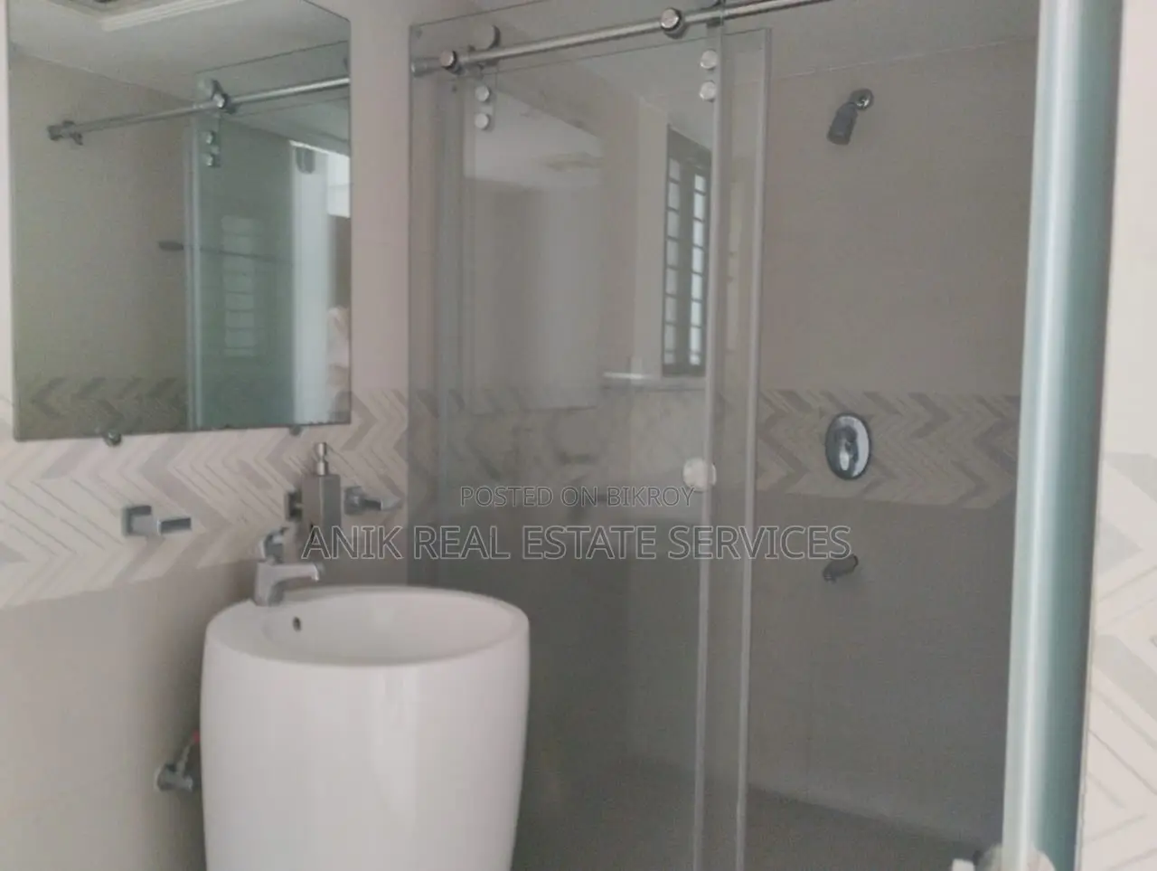 Brand New 2200 Sft Office Space Rent At Banani in Banani